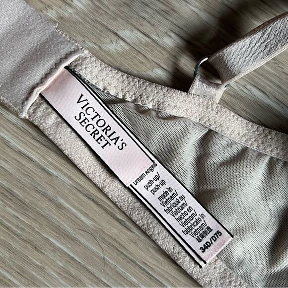 victoria’s Secret Lace Silver Push Up Shine Crystal Bra 34D - Picture 15 of 16